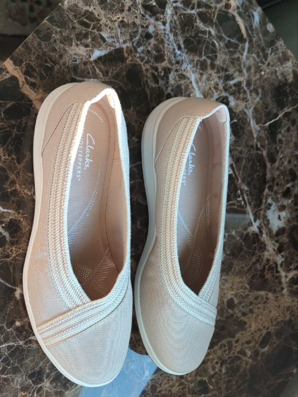Clarks Women's Casual Slip-On Flats in Light Taupe - Picture 5 of 9